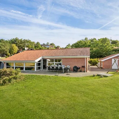 Beach Front Home In Ebeltoft With Sauna * Ebeltoft