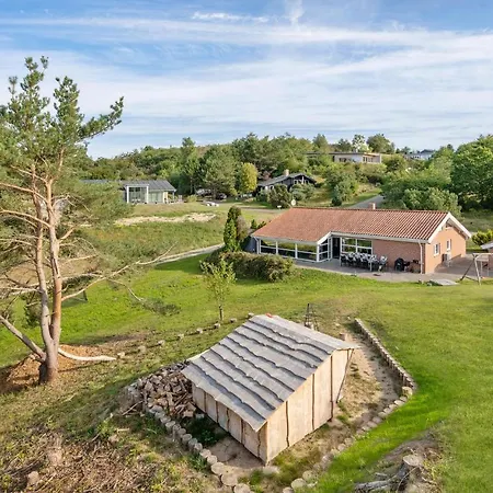 Beach Front Home In Ebeltoft With Sauna Holiday home Ebeltoft